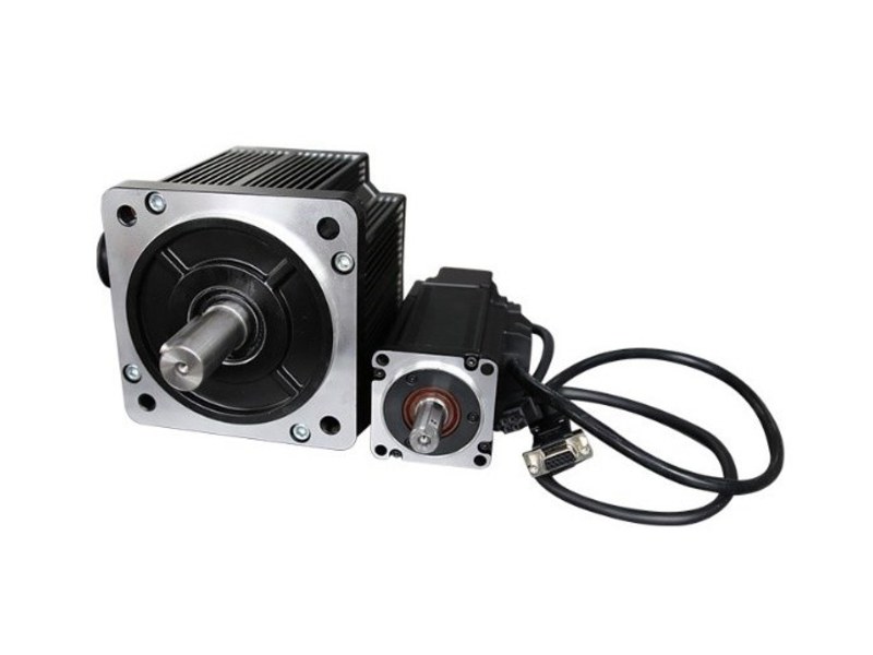 Trục động cơ servo AC c&oacute; r&atilde;nh then, lưu &yacute; khi lắp khớp nối để kh&ocirc;ng l&agrave;m hỏng encoder